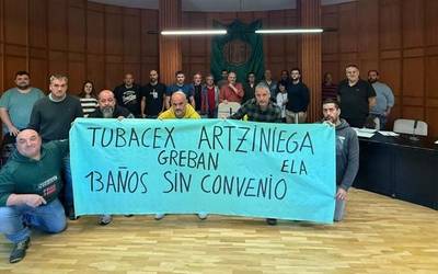 Tubacex Taylorreko langileen aldeko adierazpen instituzionala plazaratu du Artziniegako Udalak, aho batez