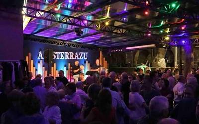 Estalpe eta argiztapen berriarekin hasi dute erromeria denboraldia Aristerrazun