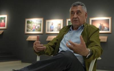 “Gerrak amaitzeko, armagintzaren negozioarekin amaitu behar dugu”