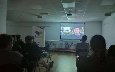 Errigoraren dokumentalaren aurkezpenarekin amaitu dute Euskola zikloa