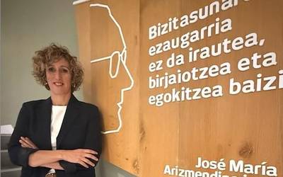 Itziar Azurmendi Ochoa de Alda: "Oinarri ditugu eredu kooperatiboa eta elkarlanerako bokazioa"