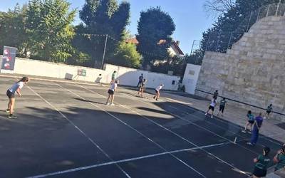 Etxalarko eta Berako emakumeek erakustaldia emanen dute Euskal Herriko bote luze txapelketako finalaren atarian